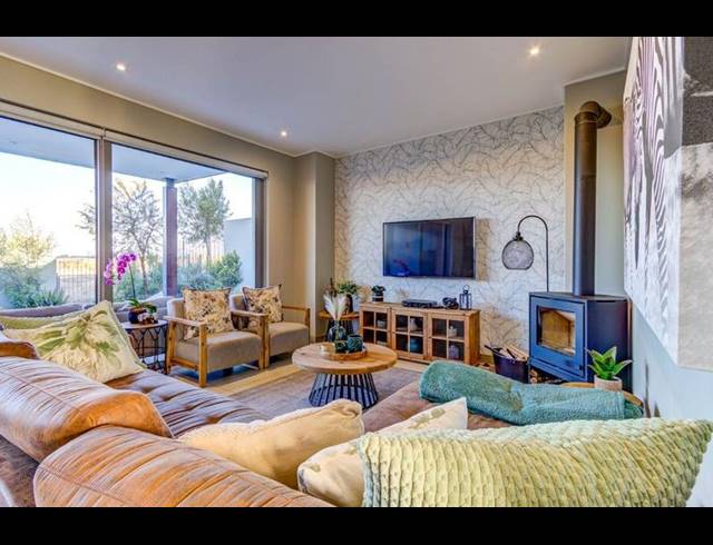 3 BEDROOM TOWNHOUSE FOR SALE IN SERENGETI LIFESTYLE ESTATE